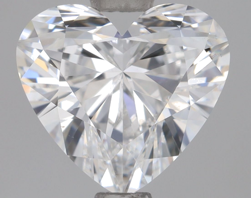 1.31 carat E-VS2 Natūralus Heart Deimantas (1)