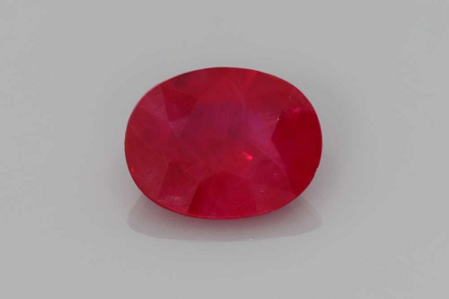 2.2 carat RED Rubinas (1)