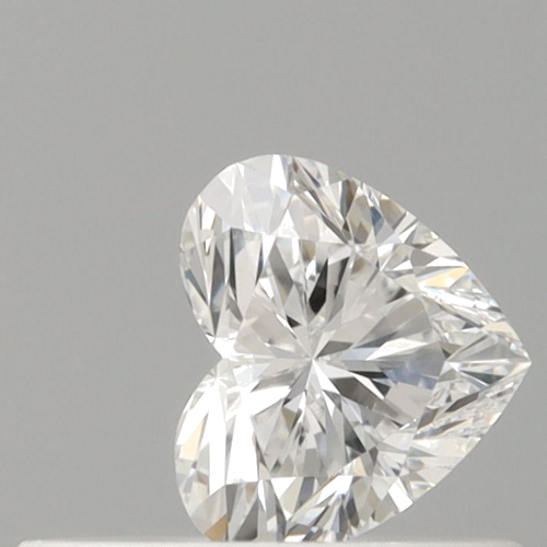 0.32 carat E-VVS1 Natūralus Heart Deimantas (1)