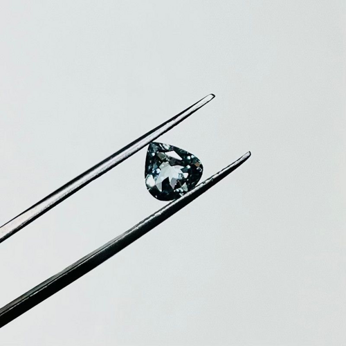 1.3 carat BLUE Heart Aquamarine (1)