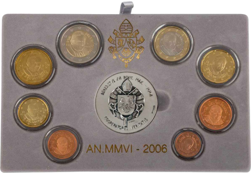 2006 Vatican Benedict XVI Proof Euro coin set with silver medal (3)
