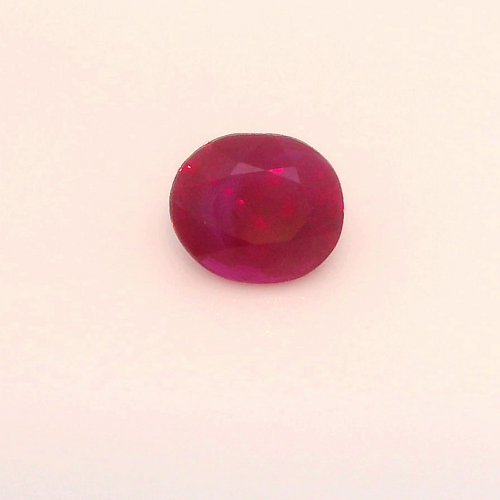 0.64 carat RED Oval Rubinas (1)