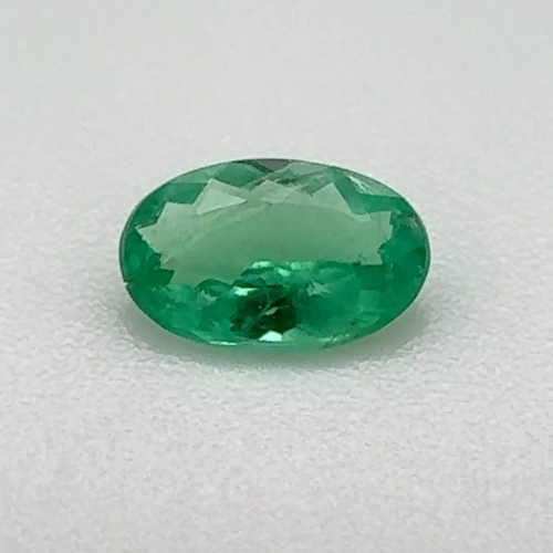0.285 carat GREEN Oval Smaragdas (1)