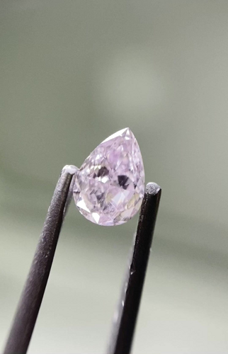 0.25 carat Fancy Brownish Pink-SI2 Natūralus Pear Deimantas (1)