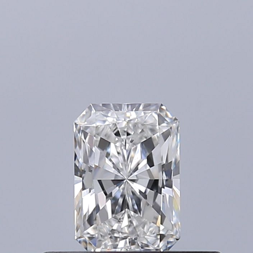 0.31 carat E-VVS2 Natūralus Radiant Deimantas (1)