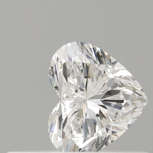 0.31 carat E-VVS2 Natūralus Heart Deimantas (1)