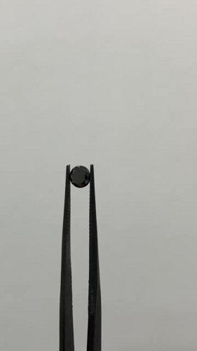 0.49 carat Fancy Black-VVS2 Excellent cut Natūralus Round Deimantas (1)