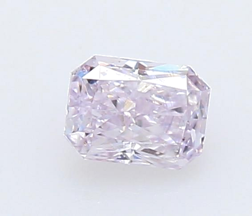 0.17 carat Light Pink-SI2 Natūralus Radiant Deimantas (1)