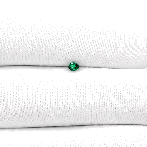 0.11 carat GREEN Oval Alexandrite (1)