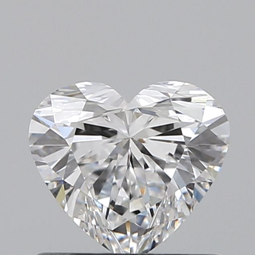 0.63 carat E-VVS1 Natūralus Heart Deimantas (1)