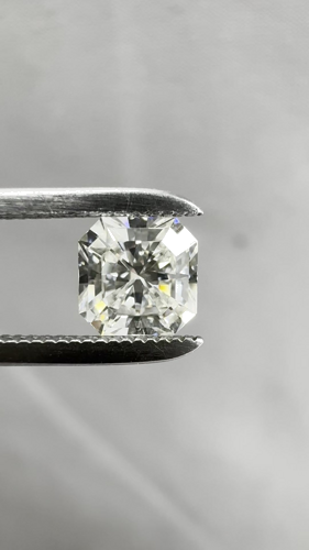 0.6 carat I-VS2 Natūralus Square Deimantas (1)