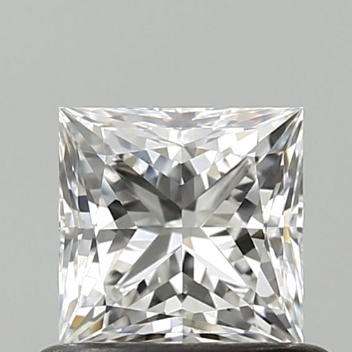 0.64 carat D-VVS2 Natūralus Princess Deimantas (1)
