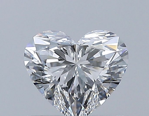 0.61 carat E-VVS2 Natūralus Heart Deimantas (1)