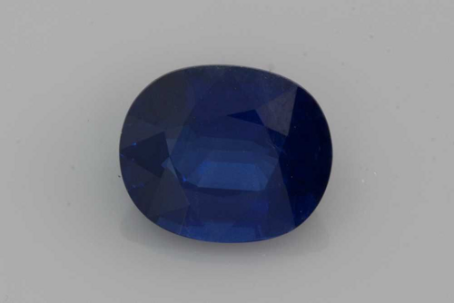 4.72 carat BLUE Oval Safyras (1)