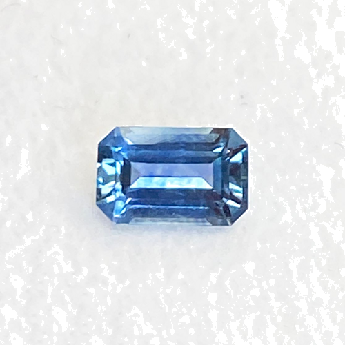 0.58 carat GREEN Emerald Safyras (1)