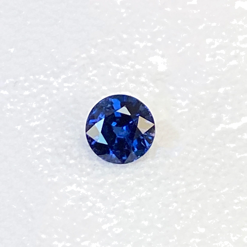 0.66 carat BLUE Round Safyras (1)