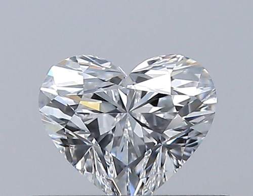 0.33 carat E-VVS2 Natūralus Heart Deimantas (1)