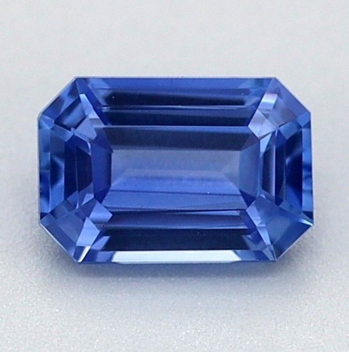 0.39 carat BLUE Emerald Safyras (1)