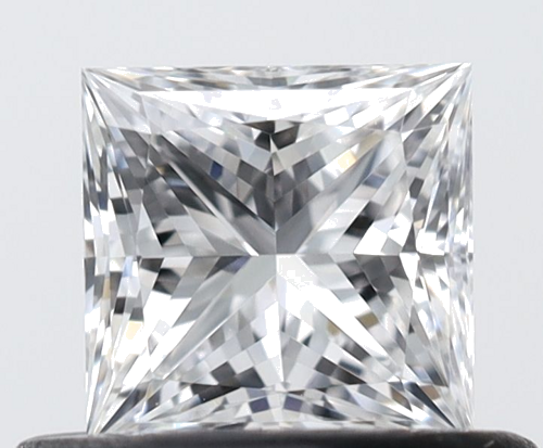0.45 carat E-VVS2 Natūralus Princess Deimantas (1)