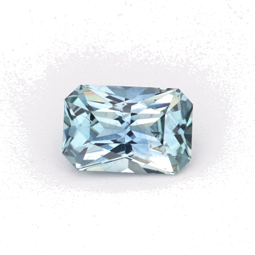 0.55 carat GREEN Radiant Safyras (1)