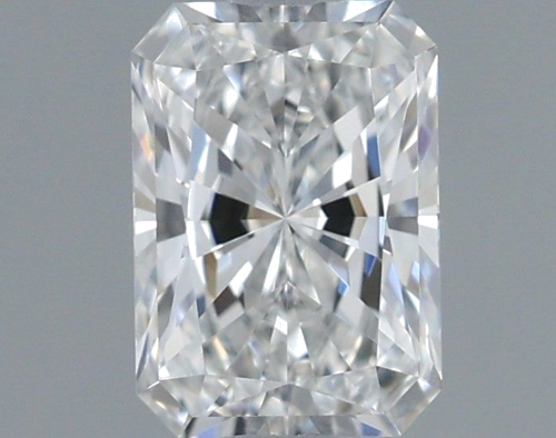 0.57 carat E-VVS1 Natūralus Radiant Deimantas (1)