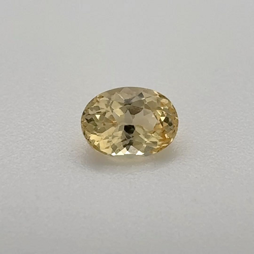 0.66 carat YELLOW Oval Topaz (1)