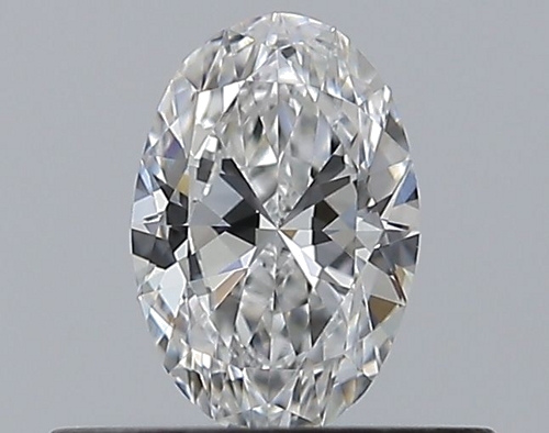 0.32 carat E-VS1 Natūralus Oval Deimantas (1)