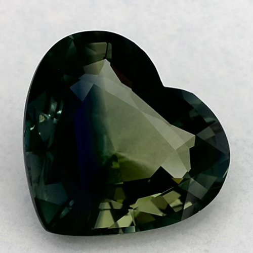 3.06 carat GREEN Heart Safyras (1)