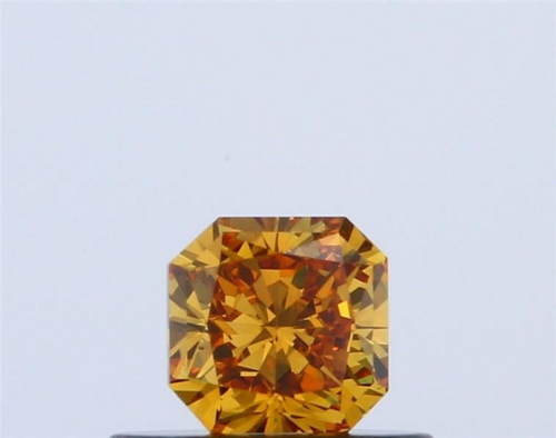 0.33 carat Fancy Intense Yellow-VVS2 Natūralus Radiant Deimantas (1)