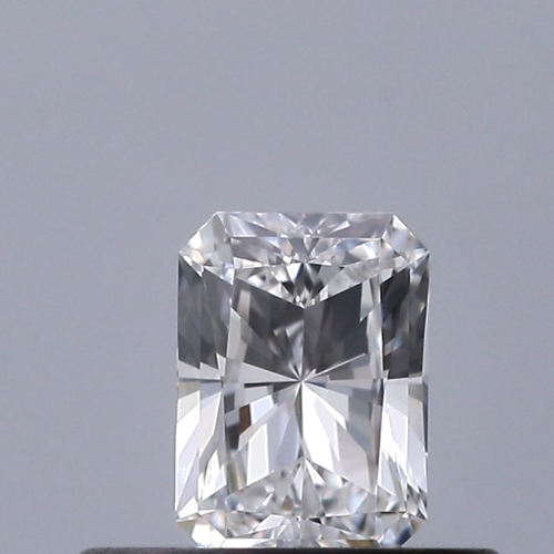 0.31 carat D-VVS2 Natūralus Radiant Deimantas (1)