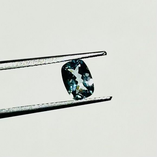 0.65 carat BLUE Cushion Aquamarine (1)