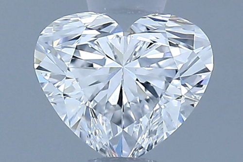 0.42 carat D-VVS1 Natūralus Heart Deimantas (1)