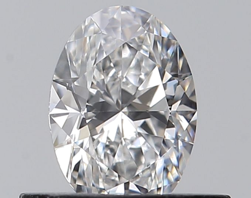 0.45 carat D-VVS1 Natūralus Oval Deimantas (1)