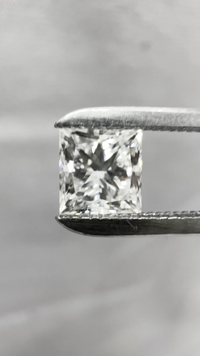 0.62 carat H-VS2 Natūralus Princess Deimantas (1)