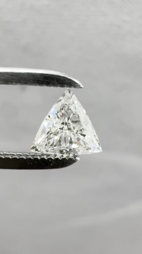 0.3 carat I-VVS1 Natūralus Triangular Deimantas (1)