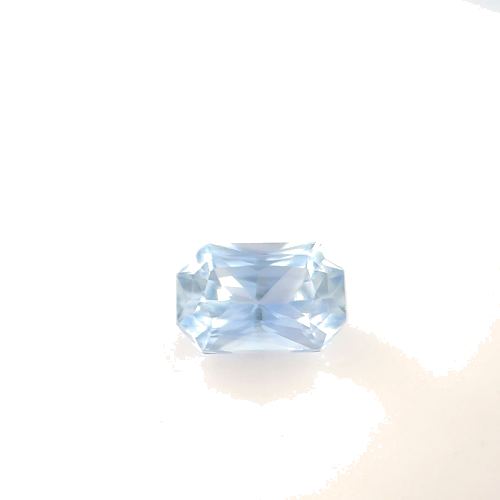 0.68 carat BLUE Radiant Safyras (1)