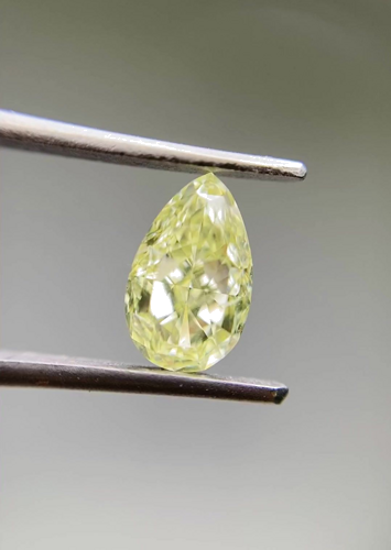 1.0 carat Fancy Light Yellow-SI2 Natūralus Pear Deimantas (1)