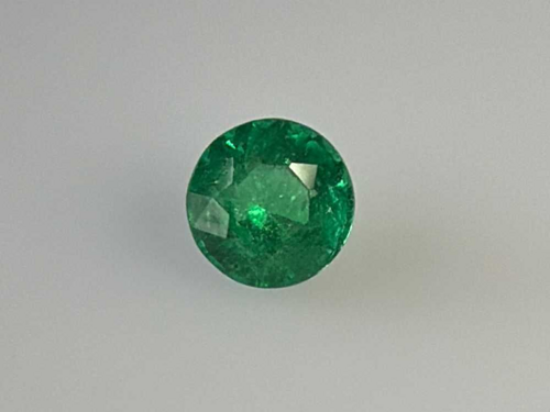 0.71 carat GREEN Round Smaragdas (1)