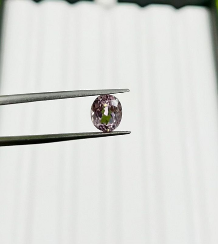 2.8 carat PINK Oval Kunzite (1)