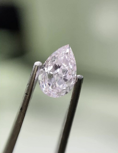 0.41 carat Very Light  Pink-SI2 Natūralus Pear Deimantas (1)