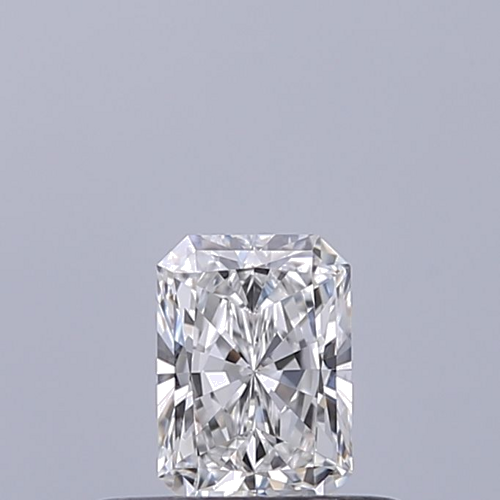 0.31 carat E-IF Natūralus Radiant Deimantas (1)