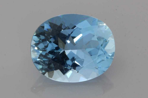 3.86 carat BLUE Oval Aquamarine (1)