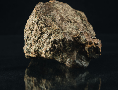 271 g Meteorīts (3)