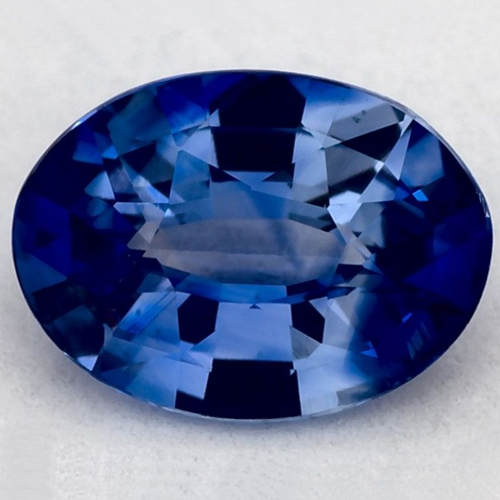 0.69 carat BLUE Oval Safyras (1)
