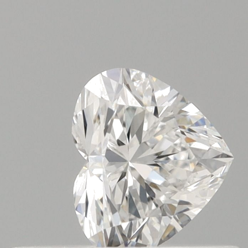 0.32 carat E-VVS1 Natūralus Heart Deimantas (1)