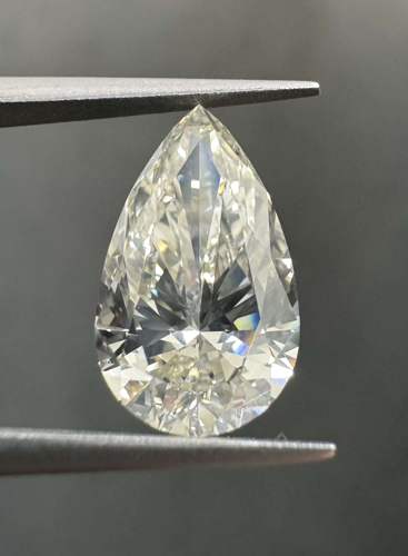 3.01 carat Fancy Light Gray Greenish Yellow-VS1 Natūralus Pear Deimantas (1)