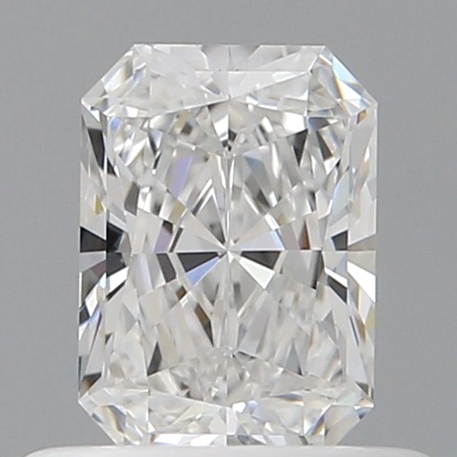 0.52 carat E-VVS1 Natūralus Radiant Deimantas (1)