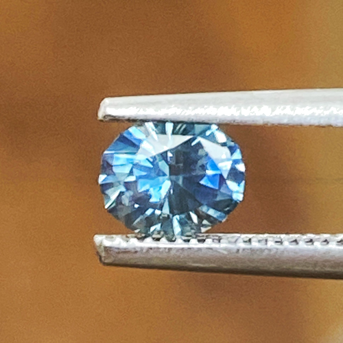 0.49 carat GREEN Oval Safyras (1)