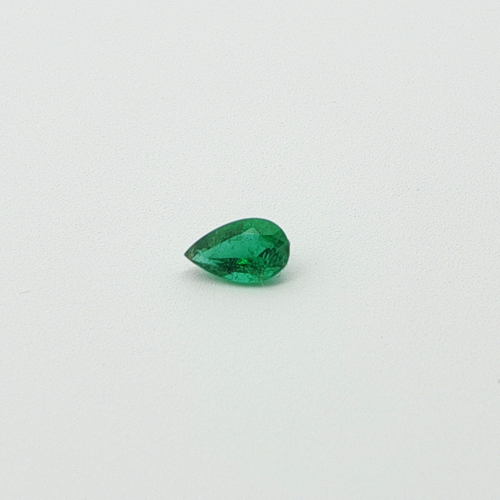 0.21 carat GREEN Pear Smaragdas (1)