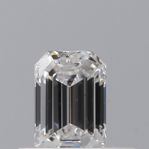 0.31 carat E-VS1 Natūralus Emerald Deimantas (1)